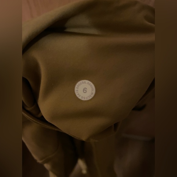 Lululemon fast and free high rise tight 28” - Picture 3 of 3